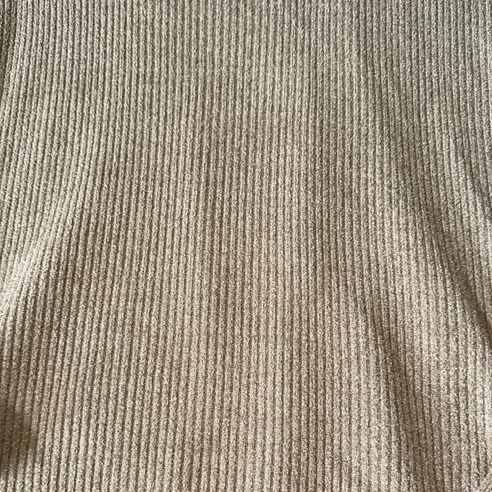 Barefoot Dreams Tan V-Neck Sweater Soft Knit